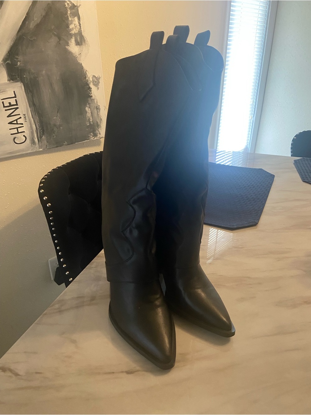 Black Women's Knee-High Western Boots - Brand Unspecified